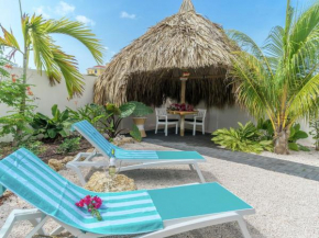 luxury, modern apartment within walking distance of the beach and shops